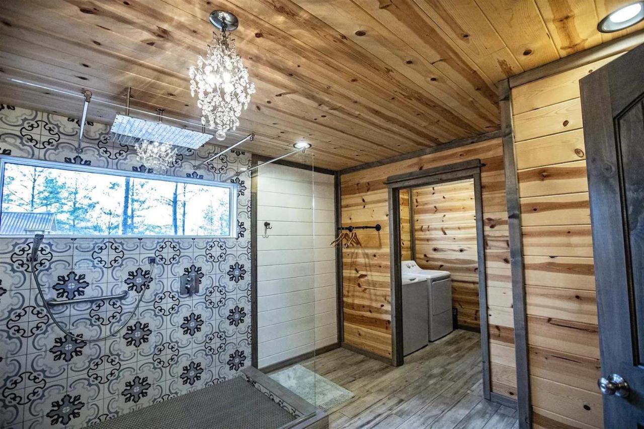 Convenient Romantic Hot Tub Bbq 3-Night Special! Broken Bow Exterior foto